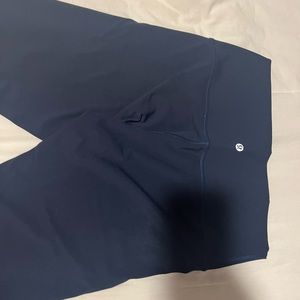 Lulu lemon Wunder Under 28” size 10 leggings